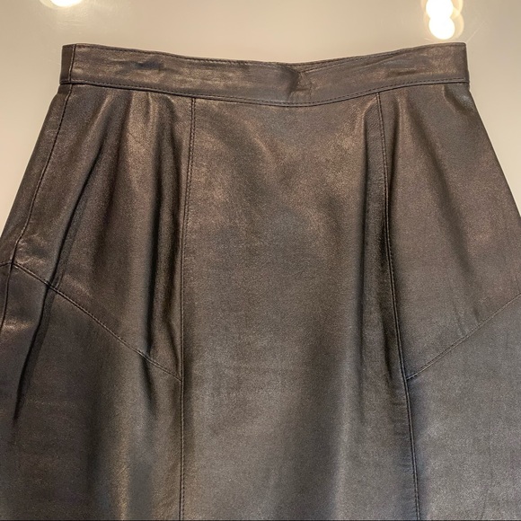 I Magnin 1980’s or earlier Fabulous Leather skirt made in Hong Kong - Picture 5 of 11